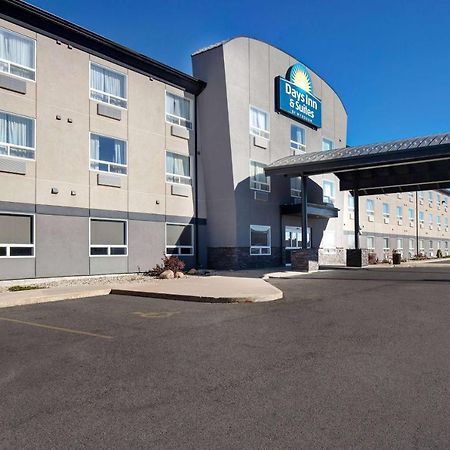 Days Inn & Suites By Wyndham Yorkton Zewnętrze zdjęcie