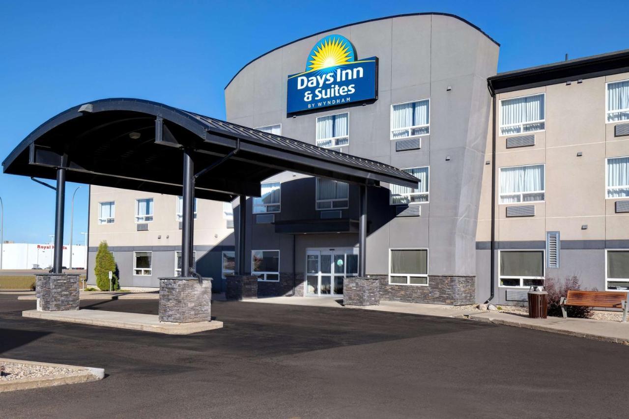 Days Inn & Suites By Wyndham Yorkton Zewnętrze zdjęcie