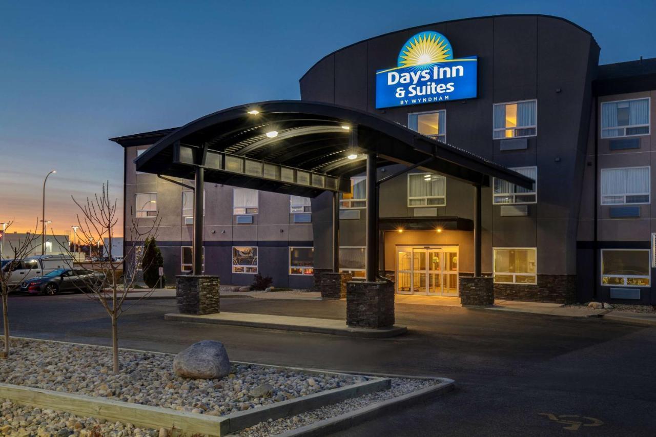 Days Inn & Suites By Wyndham Yorkton Zewnętrze zdjęcie